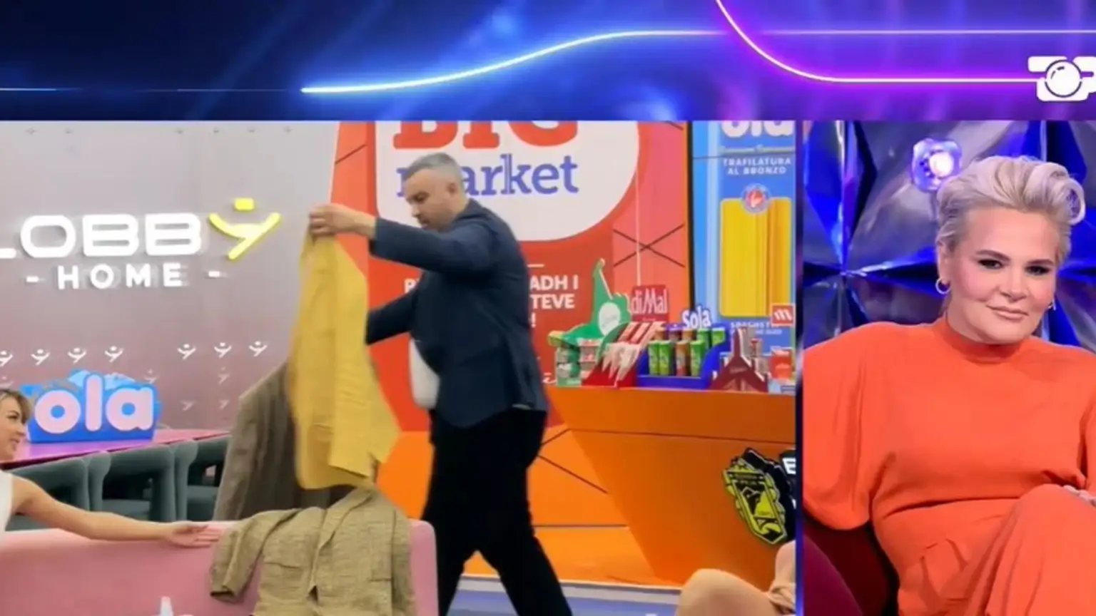 te-kujtojne-gje-rogerti-i-nxjerr-live-xhaketat-e-ilir-metes-monika-kryemadhit-ne-spektakel