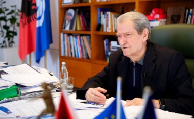 Alarmi për skemë pastrimi parash me ndërtimet në Kosovë, Berisha: E kemi paralajmëruar, janë grupe të lidhura me Ramën