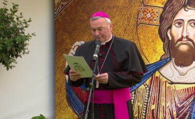 Në vigjilje të Pashkës/ Mesazhi i Arqipeshkvit të Tiranës dhe Durrësit, Arjan Dodaj