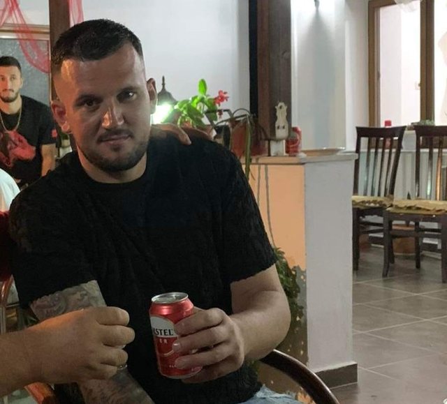 33 vjeçari ndërroi jetë duke salduar hekurat e lokalit  policia arreston administratorin e biznesit