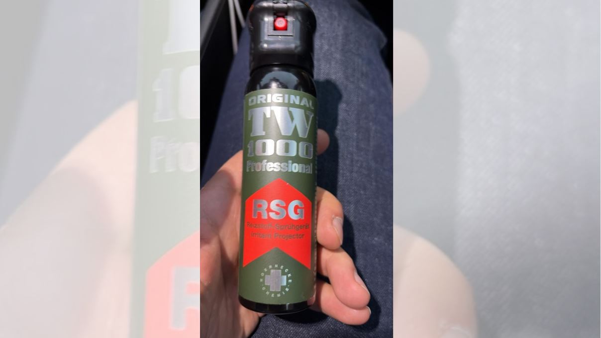 FOTO  Tubimi i opozitës  ky është spraj me piper i përdorur nga efektivët për të shpërndarë protestuesit