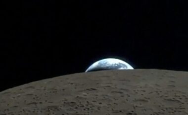 FANTASTIKE/ E filmuar me Iphone, astronauti i Artemis II publikon VIDEON kur Toka zhduket pas Hënës