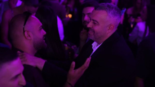  Bravo  E ke bërë shumë mirë  por    Aktori që imiton Rogertin zbulon çfarë i tha finalisti  Ishte takim i sikletshëm