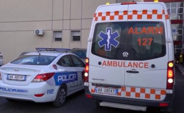 Përplasen “kokë më kokë” 2 automjete në Laç, 2 drejtuesit dhe 2 pasagjerët e lënduar dërgohen tek Trauma