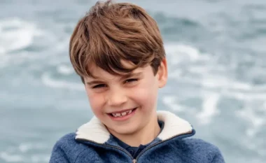 Princi Louis mbush 8 vjeç: familja mbretërore ndan portretin e ri zyrtar