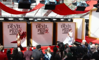 RIKTHEHET PAS 20 VITESH / “Djalli vishet me prada 2” po pritet me kërshëri nga publiku