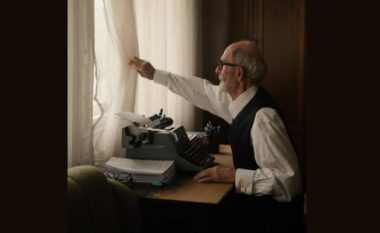 “Të zgjuarit janë bashkë në botë, kurse të fjeturit janë veç”/ Spiropali sjell letrën e veçantë të Rexhep Qoses për Ismail Kadarenë në 90 vjetorin e lindjes, pas vdekjes