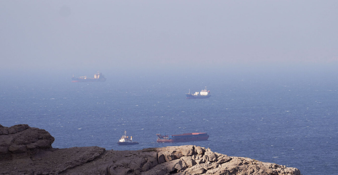 Mes bisedimeve për paqe  Irani kërcënon SHBA të me përgjigje ushtarake për bllokadën detare