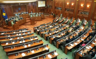 Kosovë, nis votimi në Kuvend për dy kandidataturat e Vetëvendosjes për president, opozita bojkoton seancën