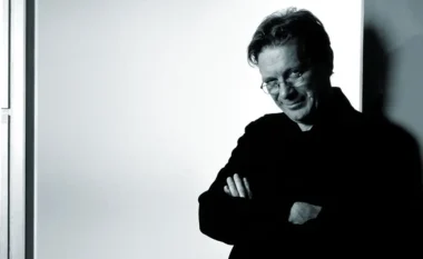 Lamtumirë një legjende: Tony Wilson mbyll sytë përgjithmonë