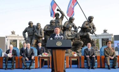 Akti ekstrem i ushtarëve të Phenianit në Ukrainë, Kim Jong Un: Ata që hodhën veten në erë për t’i shpëtuar kapjes janë heronj