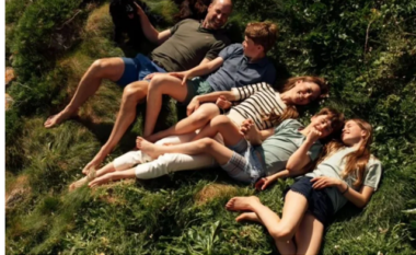 FOTO/ Princi William dhe bashkëshortja e tij ndajnë pamjet e rralla me publikun në 15- vjetorin e tyre të martesës