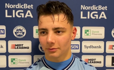 VIDEO/ Goli i pazakontë në Danimarkë, sulmuesi 18-vjeçar shqiptar tund rrjetën dhe detyron portierin të kërkojë falje