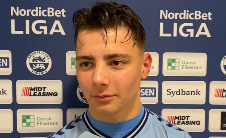 VIDEO/ Goli i pazakontë në Danimarkë, sulmuesi 18-vjeçar shqiptar tund rrjetën dhe detyron portierin të kërkojë falje