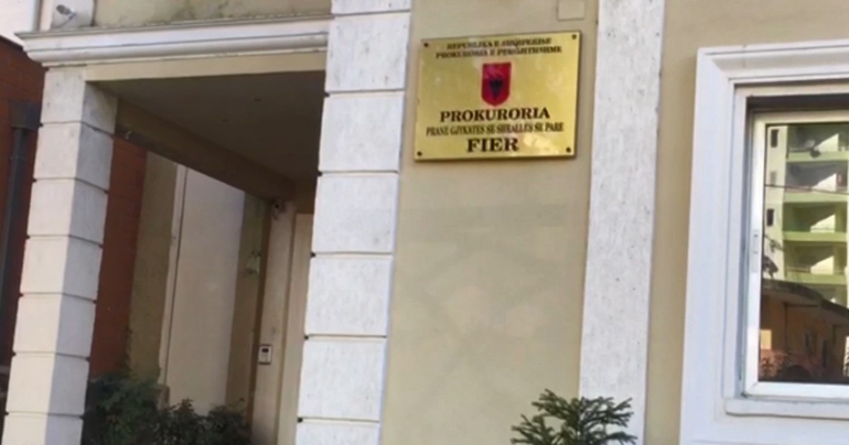 Nuk zbatuan vendimet për ndërtimet pa leje dhe shkaktuan mbi 11 mln lekë dëm në buxhet  Prokuroria çon në gjyq Kryeinspektorin e IMT dhe dy vartësit e tij