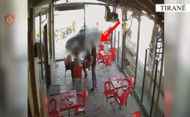 VIDEO/ Momente paniku në një lokal në Tiranë, tentoi të vriste me armë një 38-vjeçar, arrestohet 50-vjeçari (EMRI)