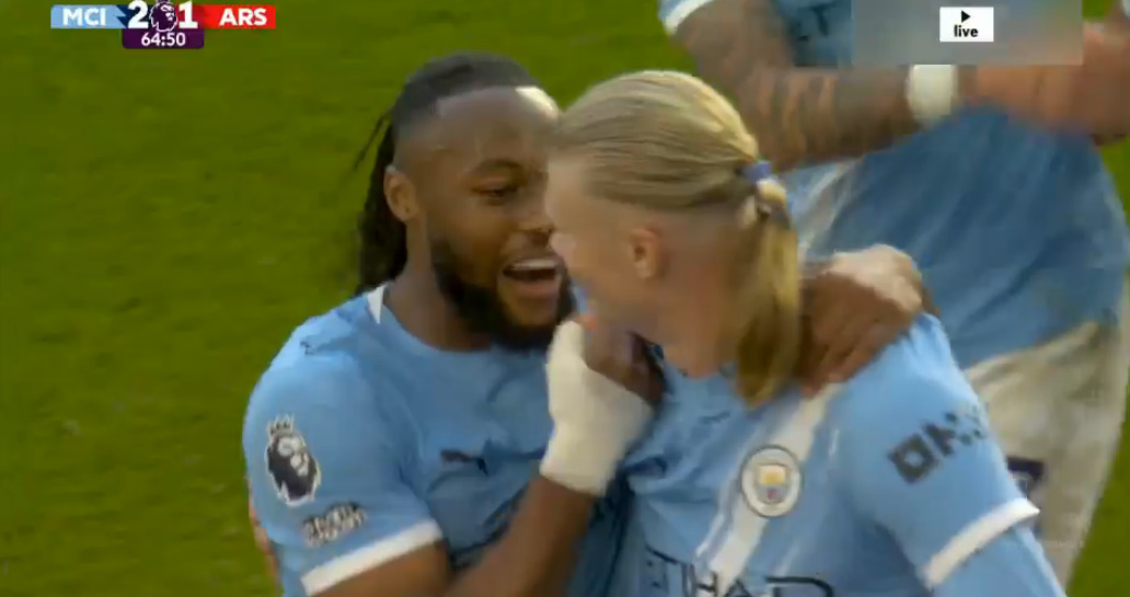 VIDEO  Gafa e Donarumës nuk prish punë  Manchester City mposht Arsenalin  rihapet gara për titull