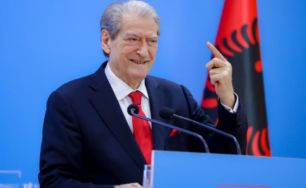 Berisha flet për protestën kombëtare të 17 prillit  Do jetë revoltë e fuqishme  synim mbrojtja e shtetit ligjor dhe e shqiptarëve nga katastrofa ekonomike