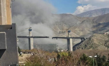 VIDEO/ Hidhet në erë ura më e madhe në Iran/ Presidenti Trump publikon pamjet nga bombardimi, 8 viktima