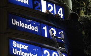 “Ekziston rreziku për një recension ekonomik”- Rritja e çmimit të karburanteve, Konfindustria tre kërkesa ndaj qeverisë: Nuk keni marrë asnjë masë të prekshme lehtësuese