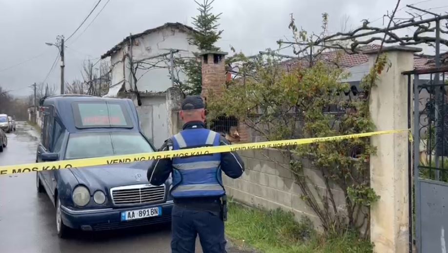 Baba i 4 fëmijëve dhe jetonte vetëm  U gjet i vdekur në banesë me plagë në trup  zbardhen detaje të reja nga ngjarja në Korçë