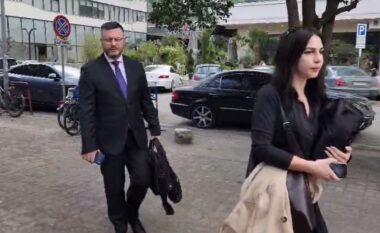 Seanca e radhës gjyqësore për kryebashkiakun Veliaj, avokati Plarent Ndreca mbërrin në GJKKO