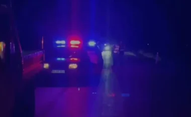 Aksident i rëndë në Lezhë, gjendet një makinë në kanal, viktimë babë e bir