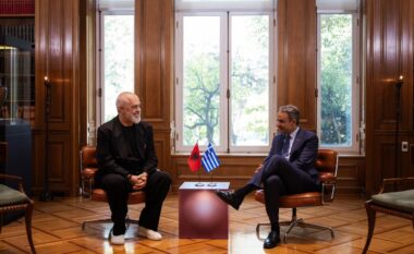 Rama takon në Athinë kryeministrin Mitsotakis: Po punojmë për kapërcimin përfundimtar të të gjitha çështjeve të mbartura