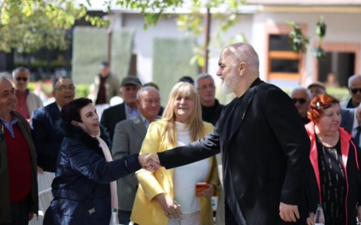 Rama takim me të moshuarit  Ju e njihni politikën më mirë se 90  e deputetëve  do të ndryshojmë skemën e pensioneve