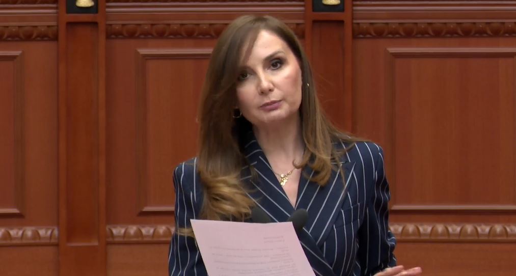 nga-korrupsioni-tek-privatizimi-i-shtetit-jorida-tabaku-korporata-e-investimeve-si-instrument-i-kapjes-se-pronave-publike