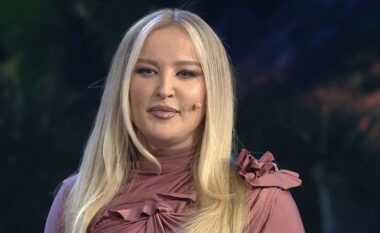 Aksidentohet këngëtarja Tuna Sejdiu