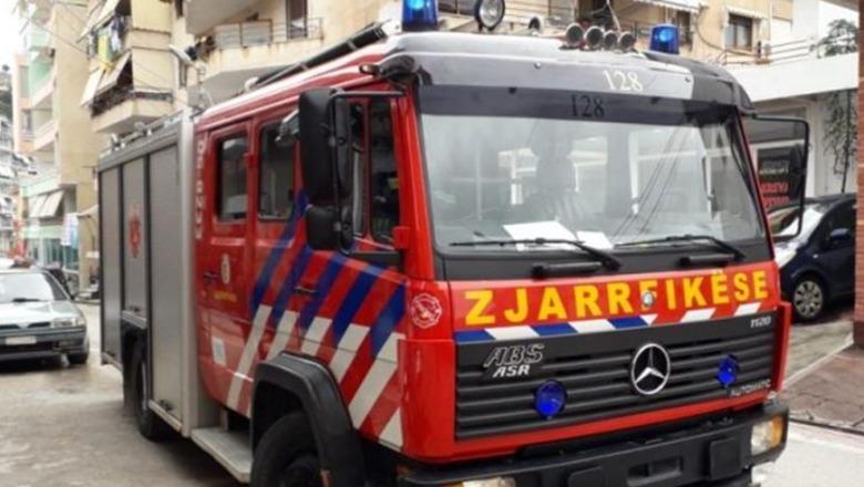 Zjarr në katin e pestë të një pallati në Tiranë  shërbimet zjarrfikëse ndërhynë për shuarjen e flakëve