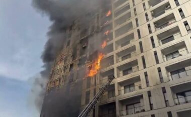 Flakët në pallatin te “Farmacia 10”, Prokuroria e Tiranës merr në pyetje pesë fëmijë