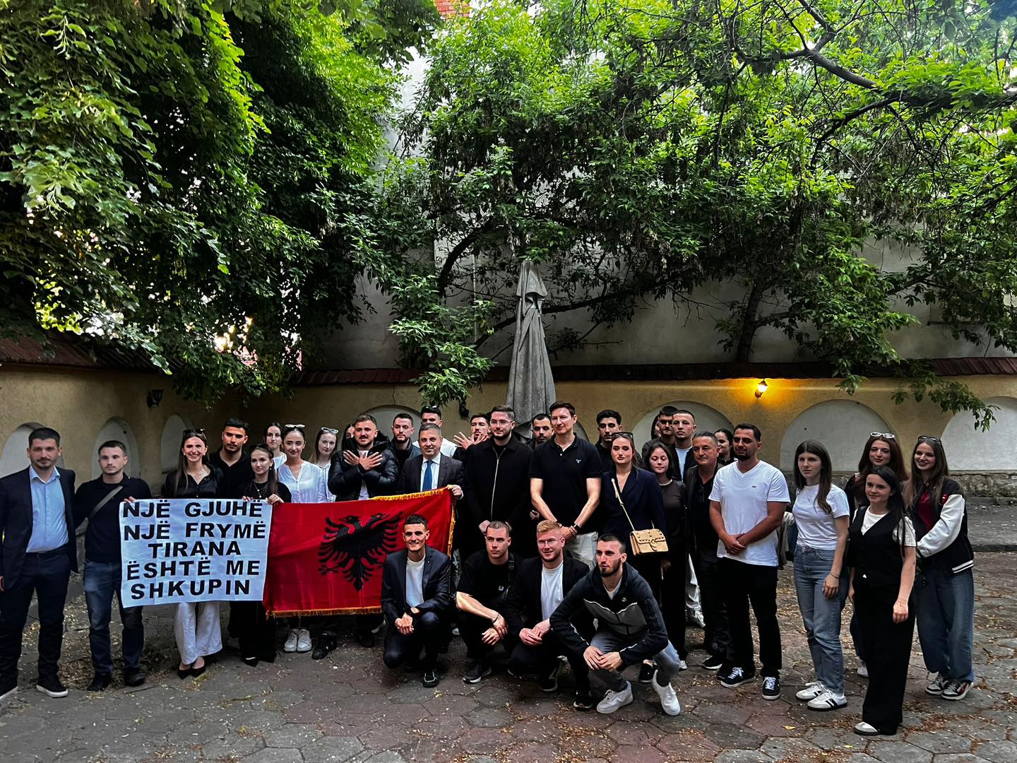 Protesta për Gjuhën Shqipe në Shkup/ Ambasadori i Shqipërisë në RMV, Denion Mejdani: Studentët nga Tirana udhëtuan për mbështetje, të rinjtë kërkojnë barazi