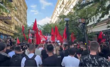 Protesta për gjuhën shqipe në Shkup, arrestohen tre studentë shqiptarë