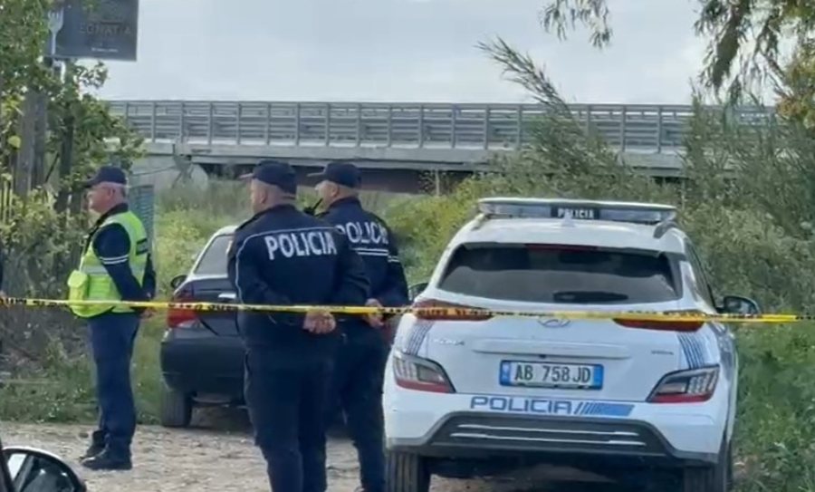 Të shtëna me armë zjarri në Mamurras  Policia qëllon drejt një personi që nuk ju bind urdhrave  raportohet se ishte në kërkim dhe lëvizte i armatosur