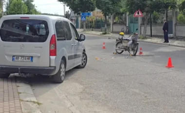 Aksident në aksin Fier-Roskovec, makina përplaset me motorin, mbete i lënduar drejtuesi i motomjetit