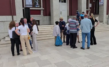 Pasi u refuzuan, banorët e prekur nga projekti TID priten në Bashkinë e Durrësit: Ka parregullsi, kërkojmë transparencë