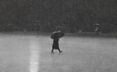 Fundjava me shtrëngata dhe shi, ja qarqet më të prekura sipas IGJEUM