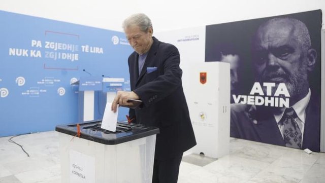 Zgjedhjet për kreun e PD/ Berisha: Referendumi, një proces shembullor demokratik