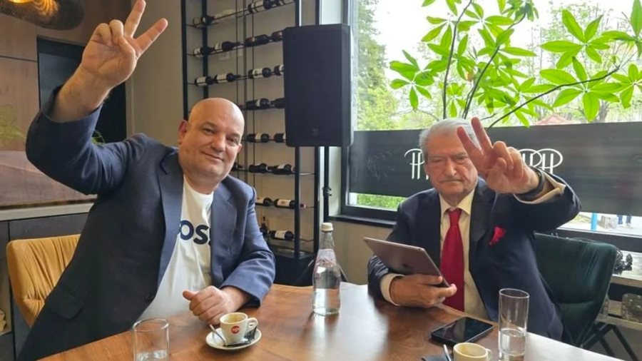  Berishën e kam xhan por mos ta kthejë në komunizëm   Ilir Vrenozi nuk e jep votën  i mbetet qejfi me kandidatin e PD së  Nuk ka garë vetëm me veten