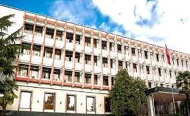 Rezidenca e ambasadorit shqiptar në Kiev u godit nga sulmet ruse, Ministrja e Jashtme: Incident i papranueshëm, dorëzuam notë verbale ndaj ambasadorit rus