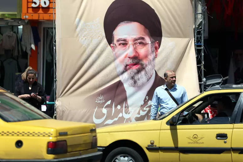 Iu dorëzua dje ndërmjetësve pakistanezë   mediat iraniane  Teherani ka paraqitur një propozim të ri për negociata