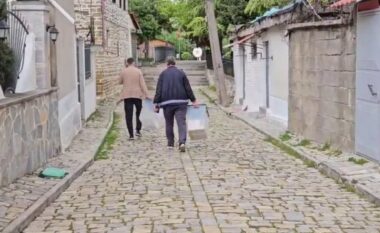Ndërpriten zgjedhjet për kreun e degës së PD në Korçë, shkak dyshohet të jenë debatet për listat e votuesve