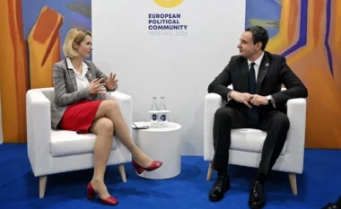 Kurti takohet me Kallas në Samitin e Jerevanit: Kosova kërkon statusin e vendit kandidat në BE