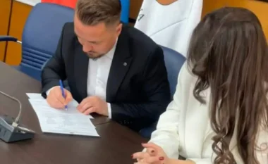 Kurorëzohen Blero dhe Eronita, publikohen pamje nga ceremonia