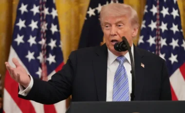 “Ora po ecën”/ Trump paralajmëron sërish Iranin: Duhet të veprojnë shpejt, përndryshe nuk do të mbetet asgjë prej tyre