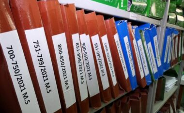 Ekspert serb për stokun e dosjeve/ KLGJ ka vendos t’i kërkojë ndihmë ndërkombëtarëve, avokatët kundër: Duhen gjyqtarë