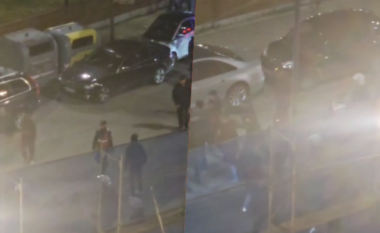 VIDEO/ “Përgjaket” supersfida Elbasani-Egnatia, përplasje të forta mes tifozërive, ndërhyn policia