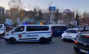 Tritol kantierit të ndërtimit në Kamëz, kamerat e sigurisë fiksuan autorin. Pronarët e pallatit mohojnë konfliktet